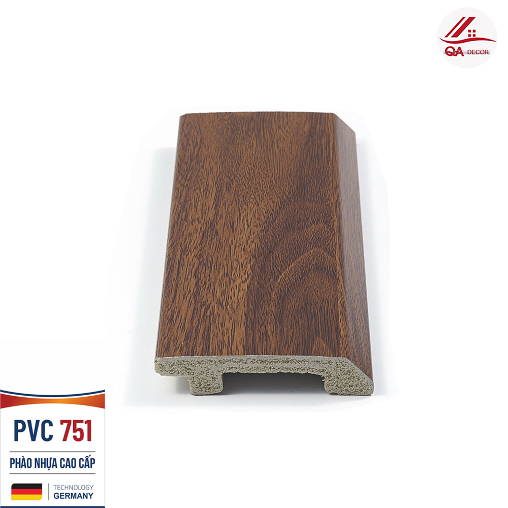 len-chan-tuong-pvc-751