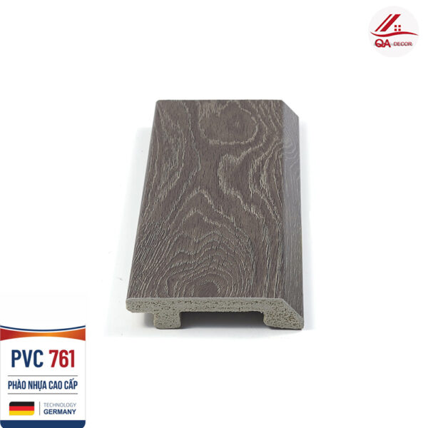 len-chan-tuong-pvc-761
